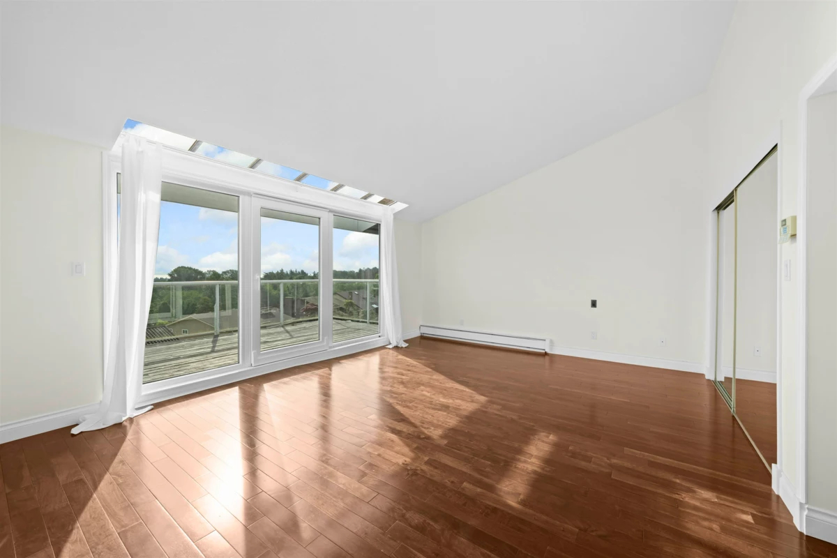 Breakfast Nook Photo of 163 Woodland Drive, Tsawwassen, BC