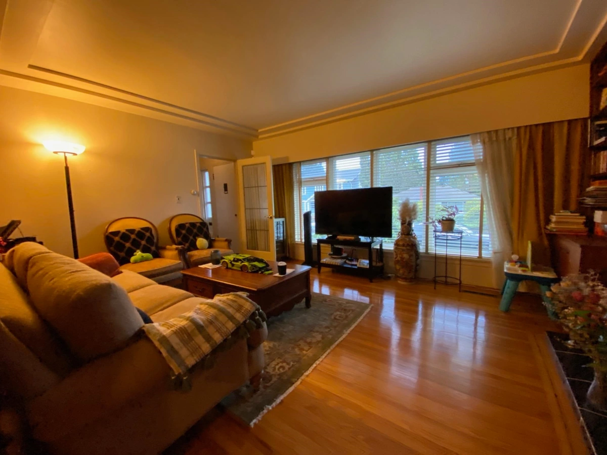 Family Room Photo of 4063 W 40th Avenue, Vancouver, BC