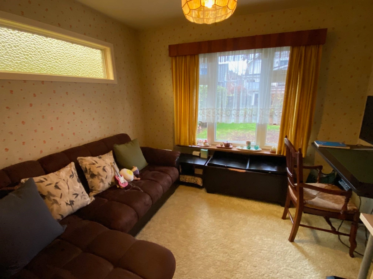 Living Room Photo of 4063 W 40th Avenue, Vancouver, BC