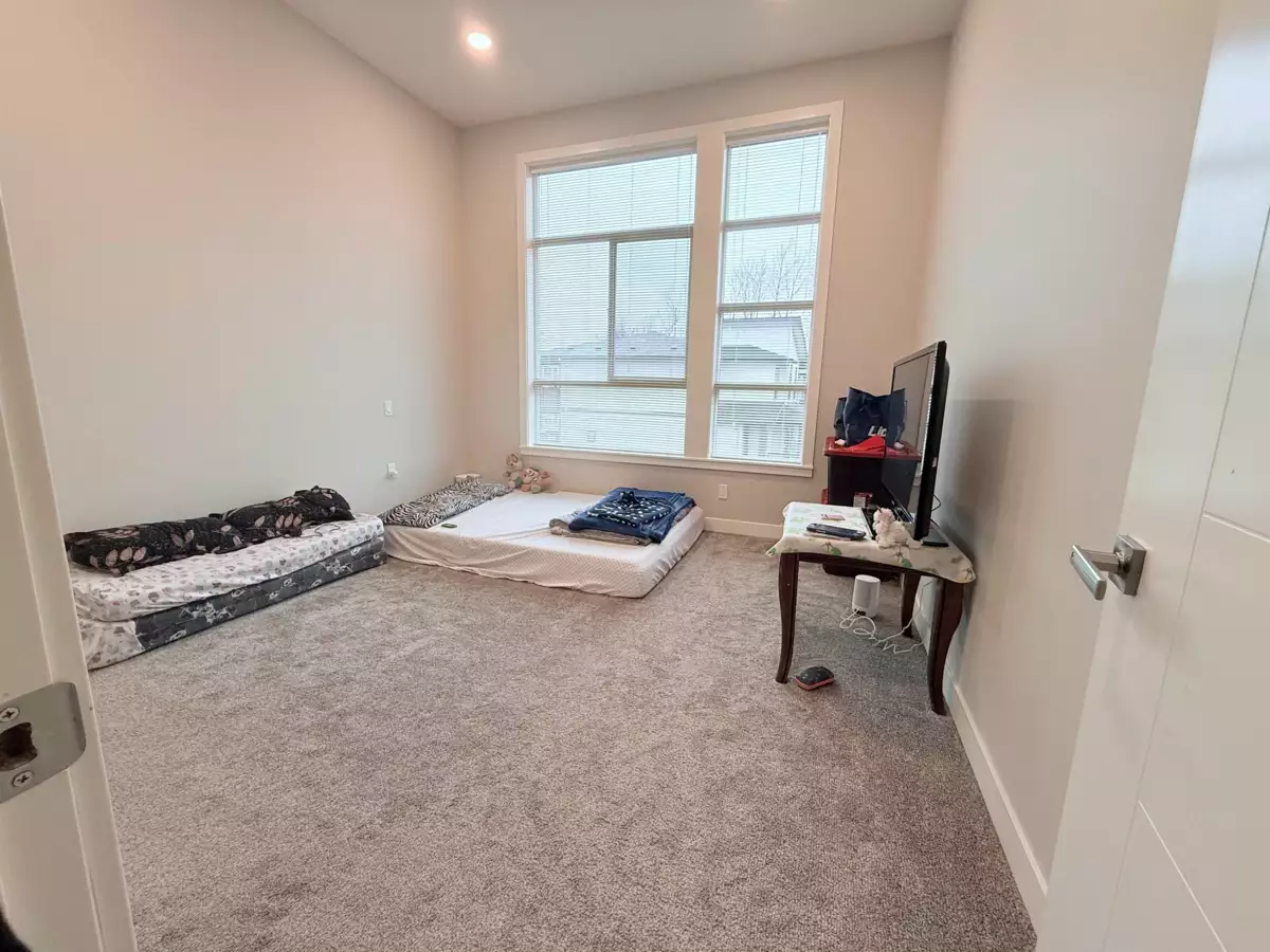 Bedroom 3 Photo of 79 8413 Midtown Way, Chilliwack, BC