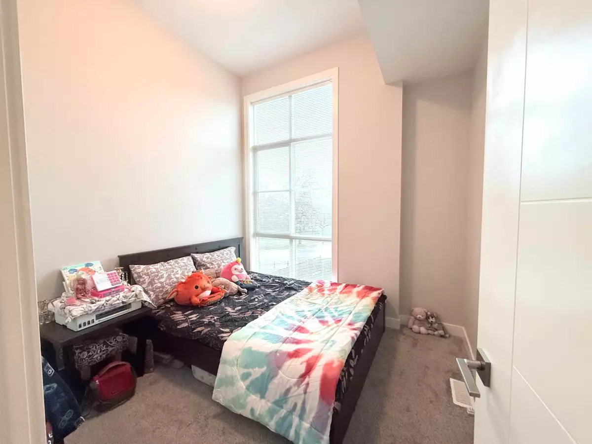 Walk-In Closet Photo of 79 8413 Midtown Way, Chilliwack, BC