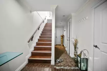 Entry Foyer Photo of 312 Jardine Street, New Westminster, BC
