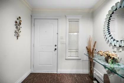 Hallway Photo of 312 Jardine Street, New Westminster, BC