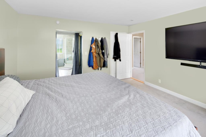 Breakfast Nook Photo of 18851 74 Avenue, Surrey, BC