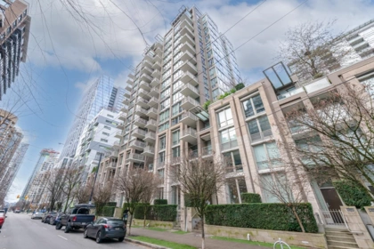 Swimming Pool Photo of 1051 Richards Street, Vancouver, BC