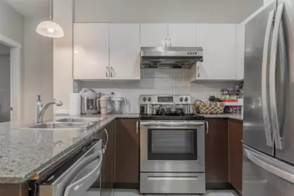 Kitchen Island Photo of 220 13789 107a Avenue, Surrey, BC