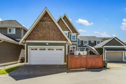 17421 1a Avenue, Surrey, BC