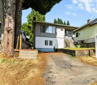 4987 Hoy Street, Vancouver, BC, Collingwood VE — 5 bed single family residence for sale