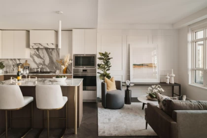 101 3668 W 10th Avenue, Vancouver, BC