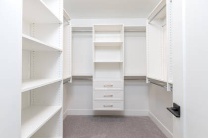 Hallway Photo of 16742 20a Avenue, Surrey, BC