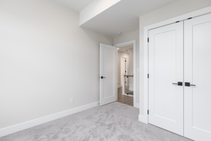 Hot Tub / Spa Photo of 16742 20a Avenue, Surrey, BC