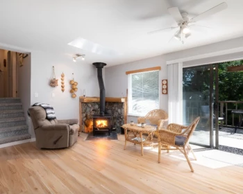 Dining Area Photo of 350 Oak Avenue, Keats Island, BC