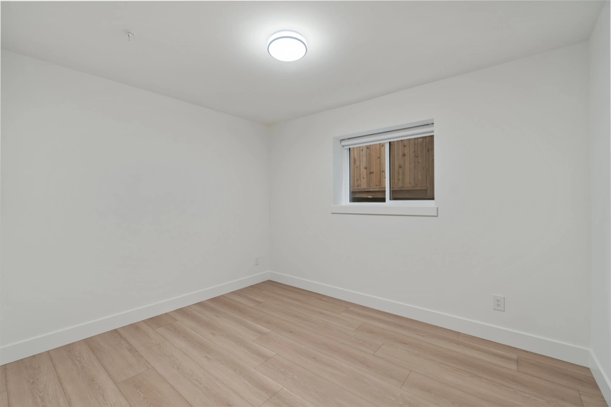 Laundry Room Photo of 20999 83 Avenue, Langley, BC