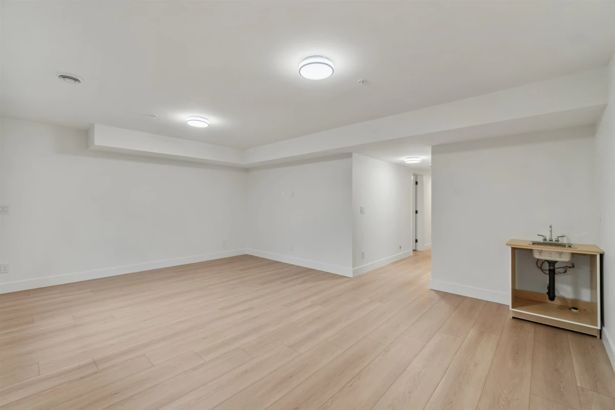 Staircase Photo of 20999 83 Avenue, Langley, BC