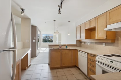 303 3580 W 41st Avenue, Vancouver, BC, Vancouver — Apartment/Condo for sale