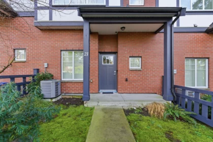 Swimming Pool Photo of 21 11188 72 Avenue, Delta, BC