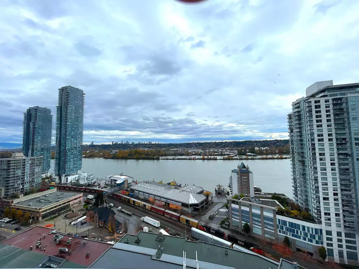 Community Amenities Photo (Clubhouse) of 2602 892 Carnarvon Street, New Westminster, BC