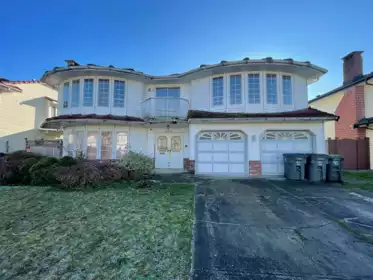 12476 75a Avenue, Surrey, BC, Surrey — Single Family Residence for sale
