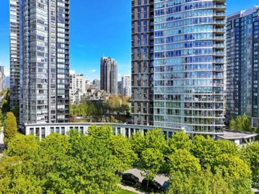Community Amenities Photo (Clubhouse) of 471 Beach Crescent, Vancouver, BC
