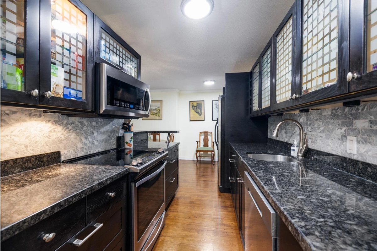Bedroom 2 Photo of 209 141 W 13th Street, North Vancouver, BC