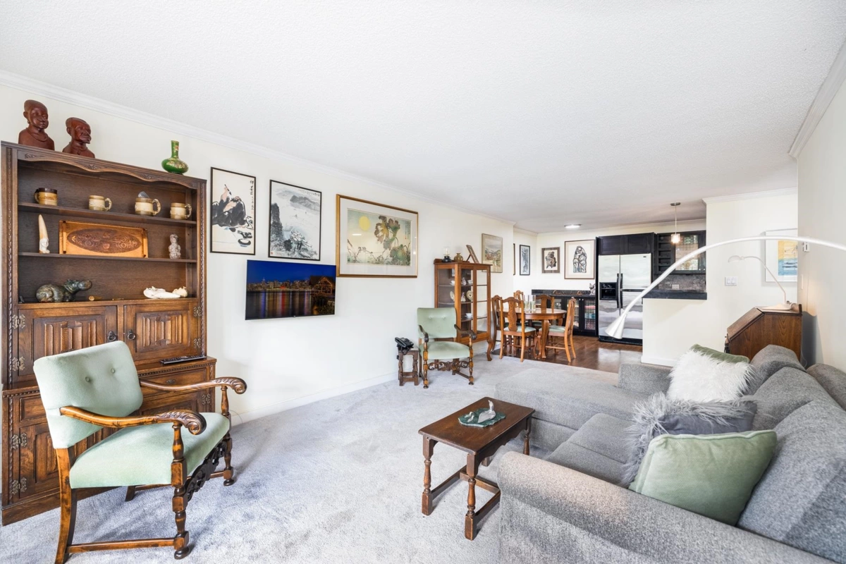 Family Room Photo of 209 141 W 13th Street, North Vancouver, BC