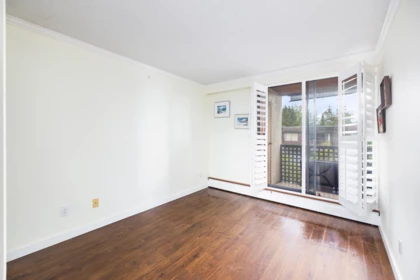 Bedroom 3 Photo of 209 141 W 13th Street, North Vancouver, BC