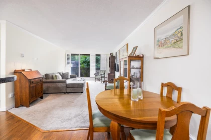 Kitchen Photo of 209 141 W 13th Street, North Vancouver, BC