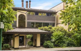 209 141 W 13th Street, North Vancouver, BC