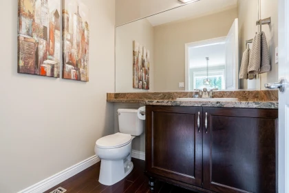 Guest Bathroom Photo of 16448 59a Avenue, Surrey, BC