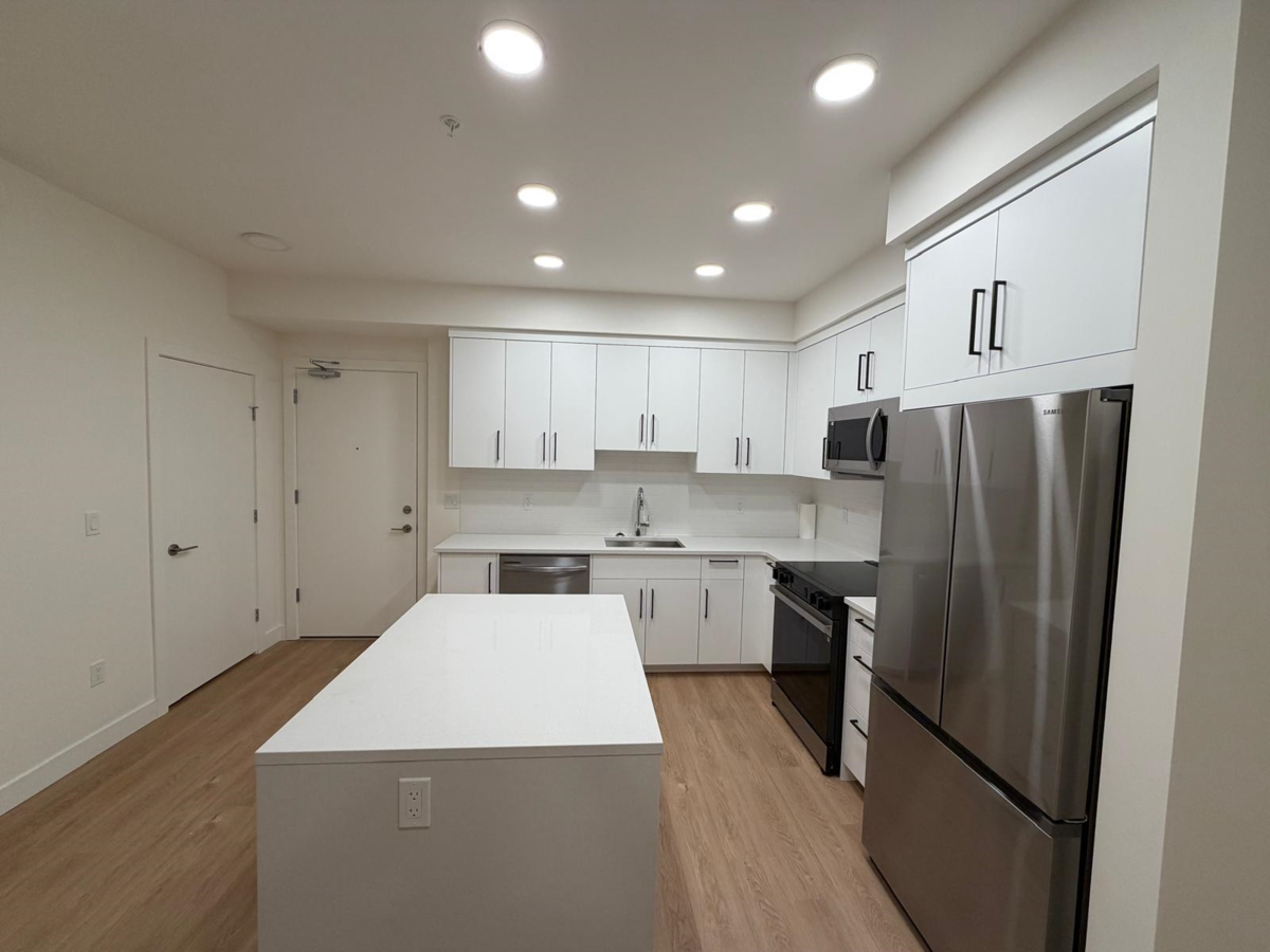 Exterior Rear Photo of 309 33816 South Fraser Way, Abbotsford, BC