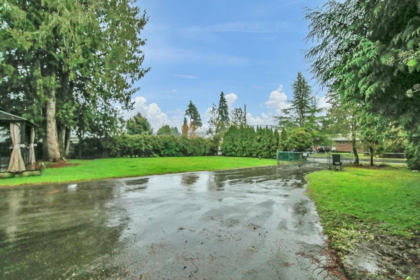Hallway Photo of 24835 Smith Avenue, Maple Ridge, BC