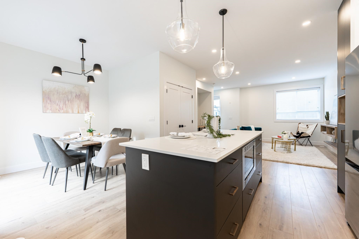 Kitchen Photo of 7 16358 23a Avenue, Surrey, BC