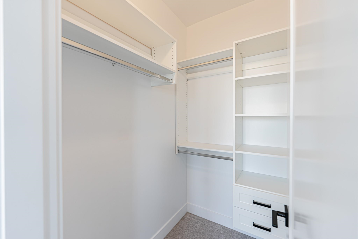 Mudroom Photo of 7 16358 23a Avenue, Surrey, BC