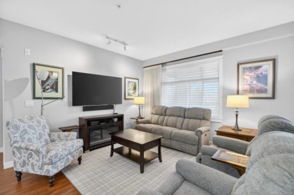 310 12635 190a Street, Pitt Meadows, BC, Pitt Meadows — Apartment/Condo for sale
