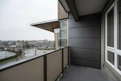 Primary Bathroom Photo of 426 10880 No. 5 Road, Richmond, BC