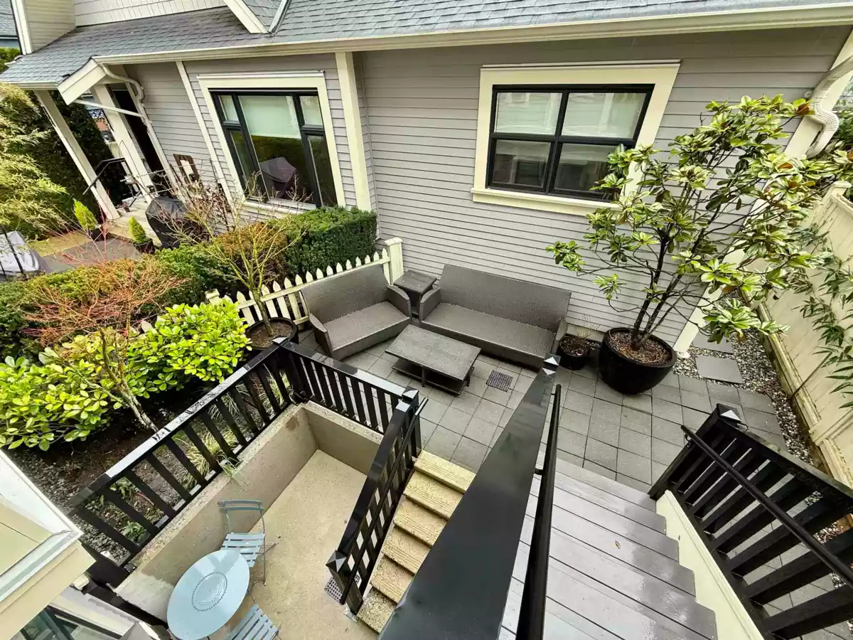 Garage Interior Photo of 1 123 W 14 Avenue, Vancouver, BC