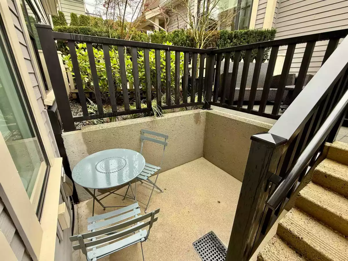 Outdoor Deck Photo of 1 123 W 14 Avenue, Vancouver, BC