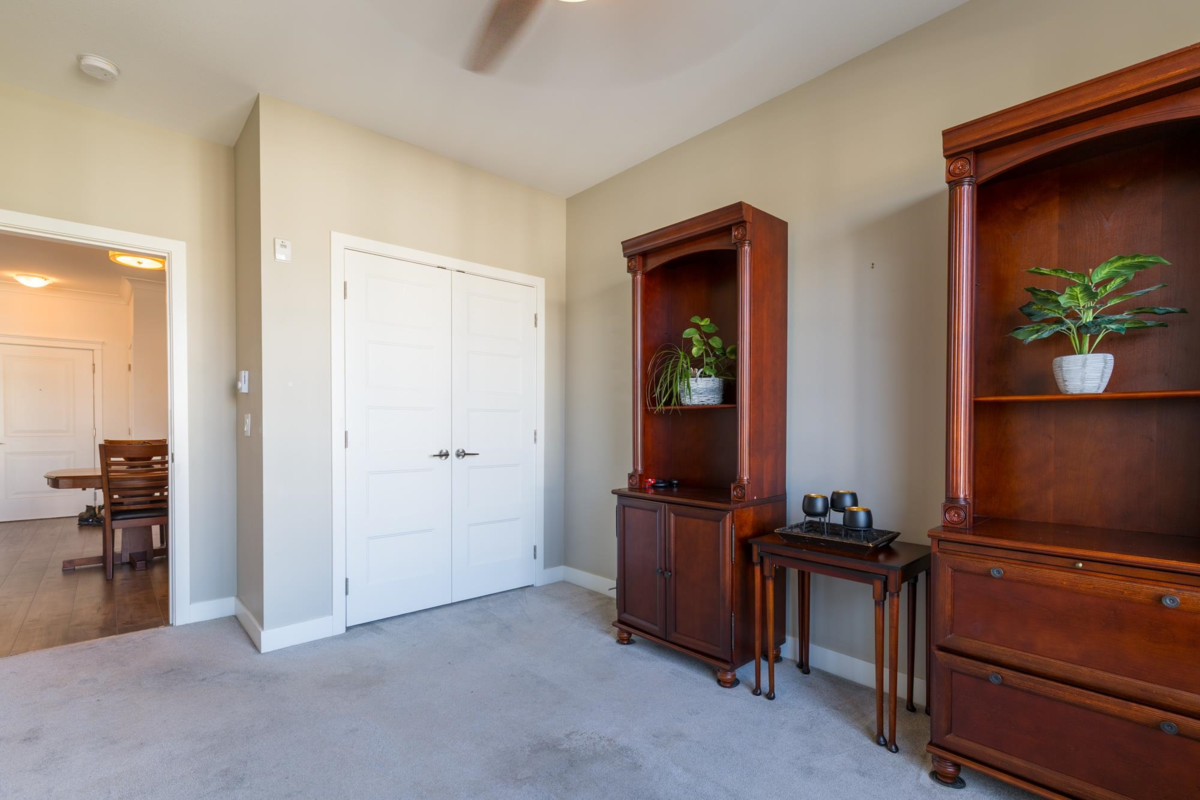 Hallway Photo of 408 45630 Spadina Avenue, Chilliwack, BC