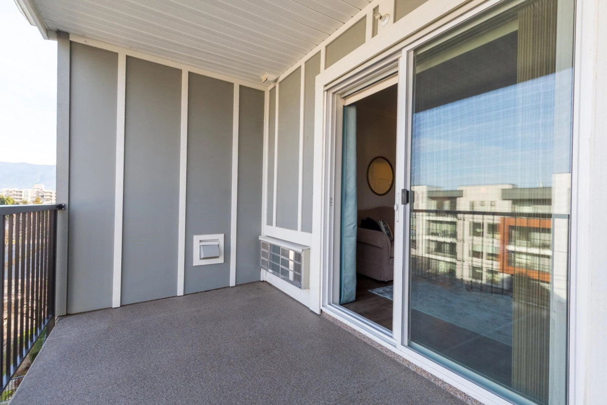 Outdoor Deck Photo of 408 45630 Spadina Avenue, Chilliwack, BC