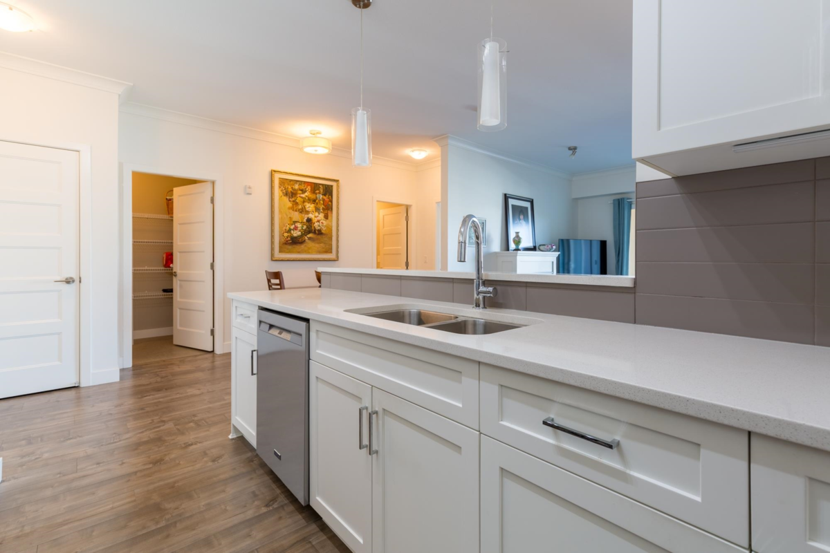 Primary Bedroom Photo of 408 45630 Spadina Avenue, Chilliwack, BC