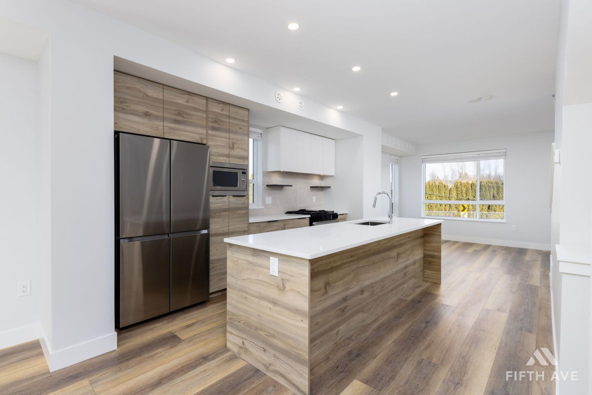 Exterior Rear Photo of 81 30530 Cardinal Avenue, Abbotsford, BC