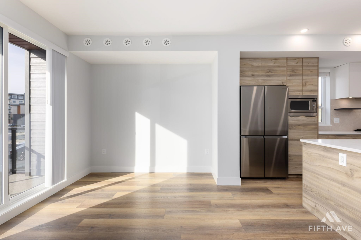 Family Room Photo of 81 30530 Cardinal Avenue, Abbotsford, BC