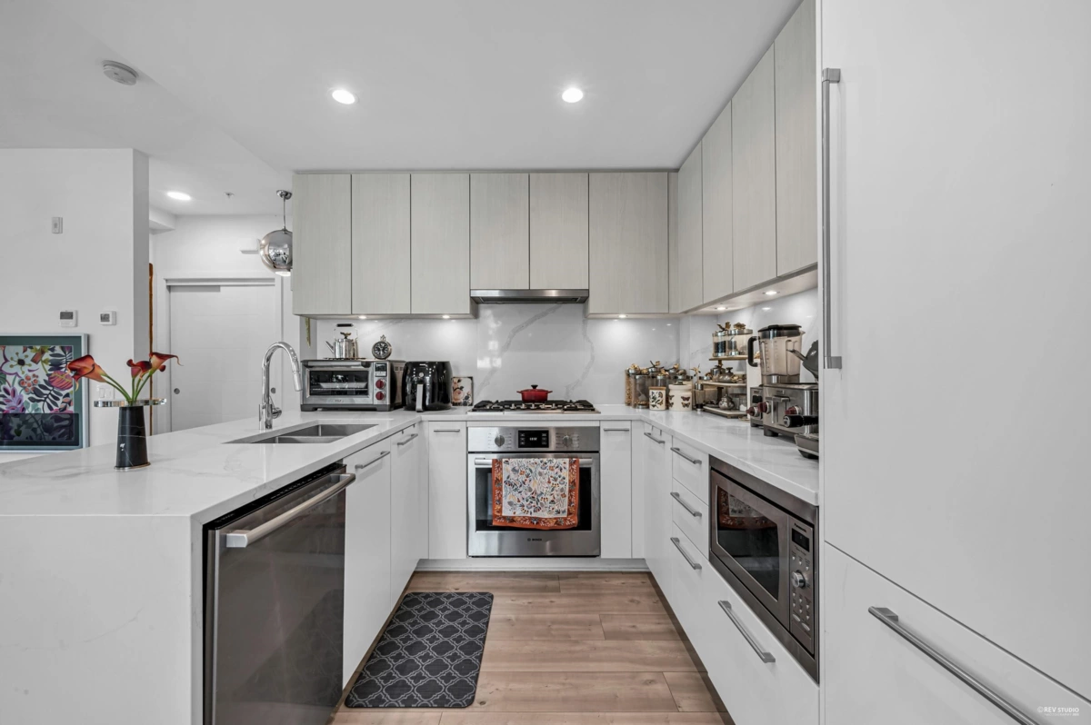 Bedroom 2 Photo of 101 2035 Glenaire Drive, North Vancouver, BC