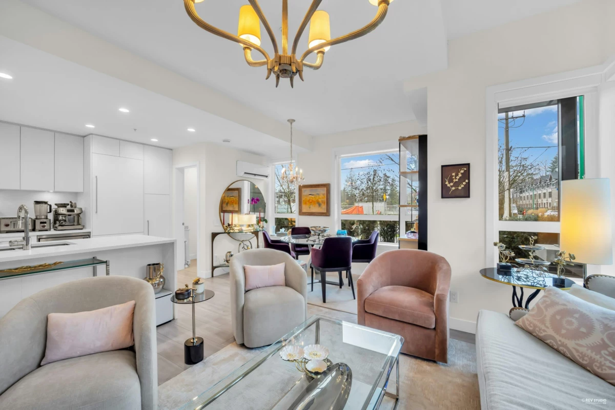 Dining Area Photo of 101 2035 Glenaire Drive, North Vancouver, BC
