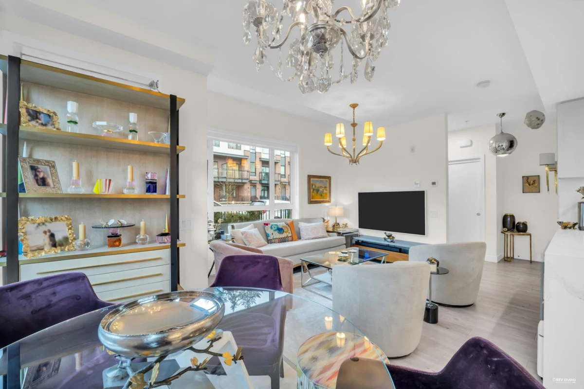 Kitchen Island Photo of 101 2035 Glenaire Drive, North Vancouver, BC