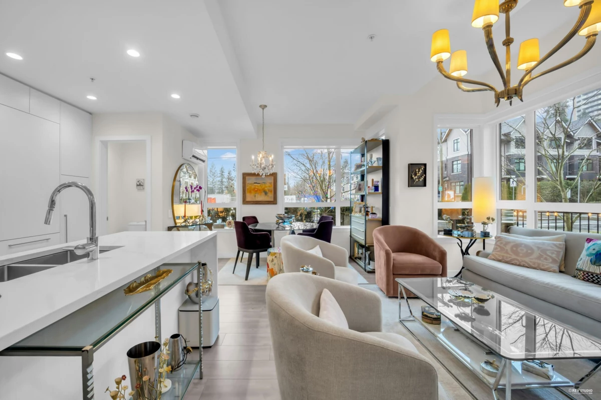 Kitchen Photo of 101 2035 Glenaire Drive, North Vancouver, BC