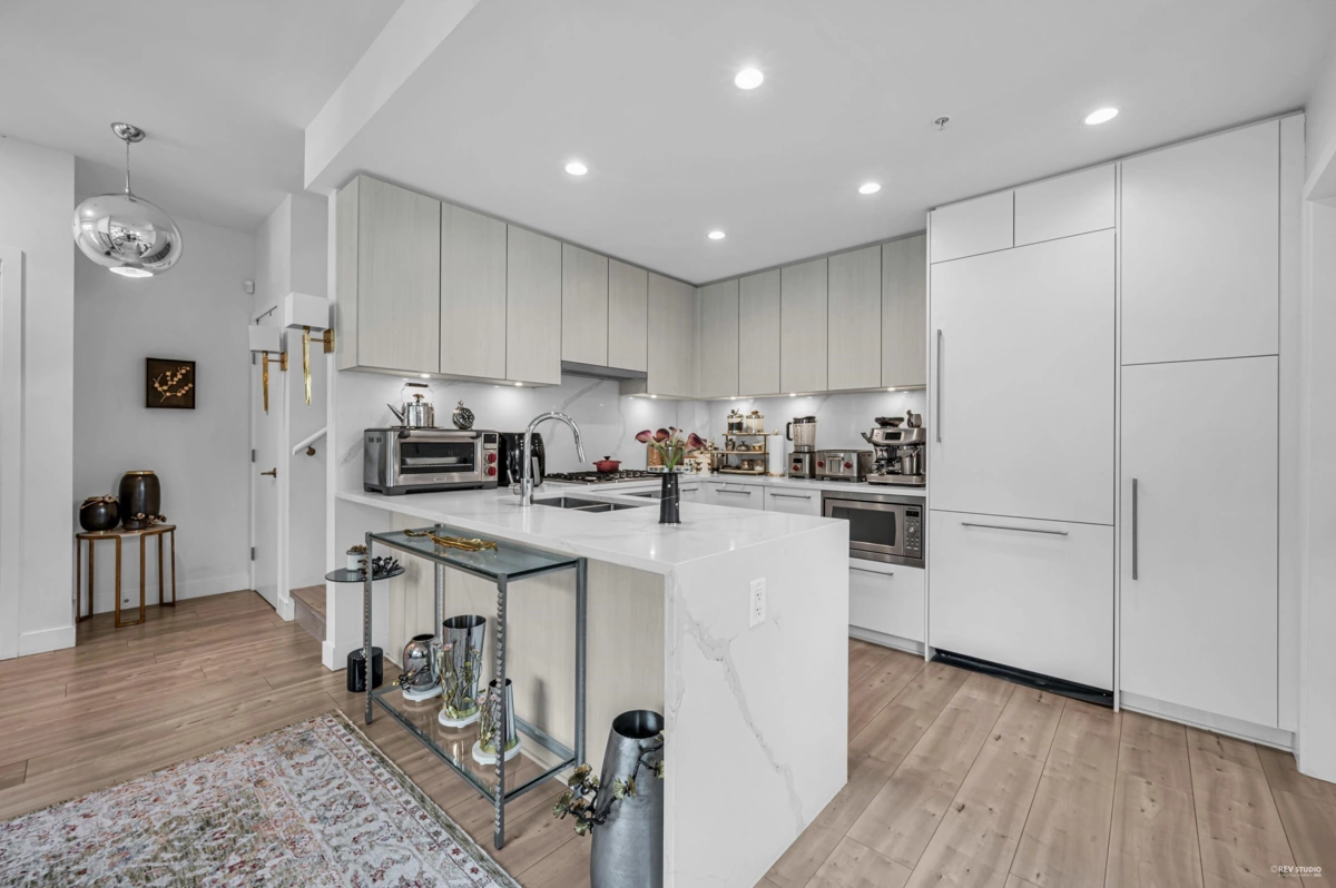 Walk-In Closet Photo of 101 2035 Glenaire Drive, North Vancouver, BC