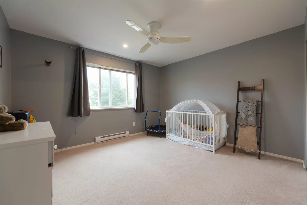 Basement Recreation Room Photo of 111 5711 Ebbtide Street, Sechelt, BC