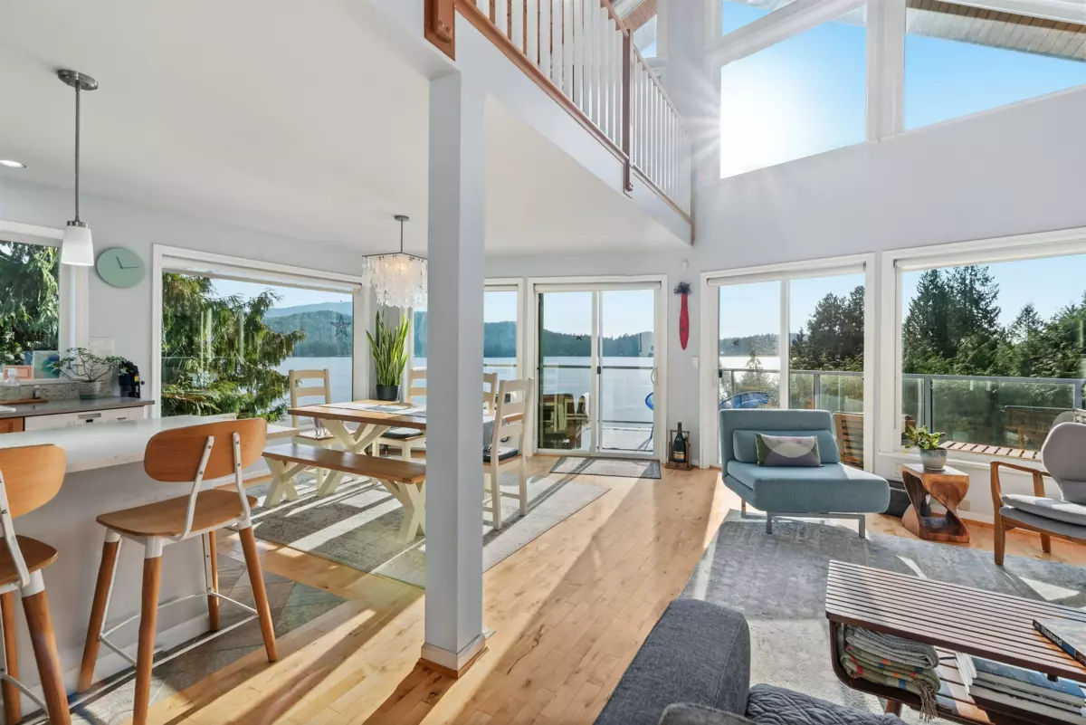 Pantry Photo of 481 Central Avenue, Gibsons, BC