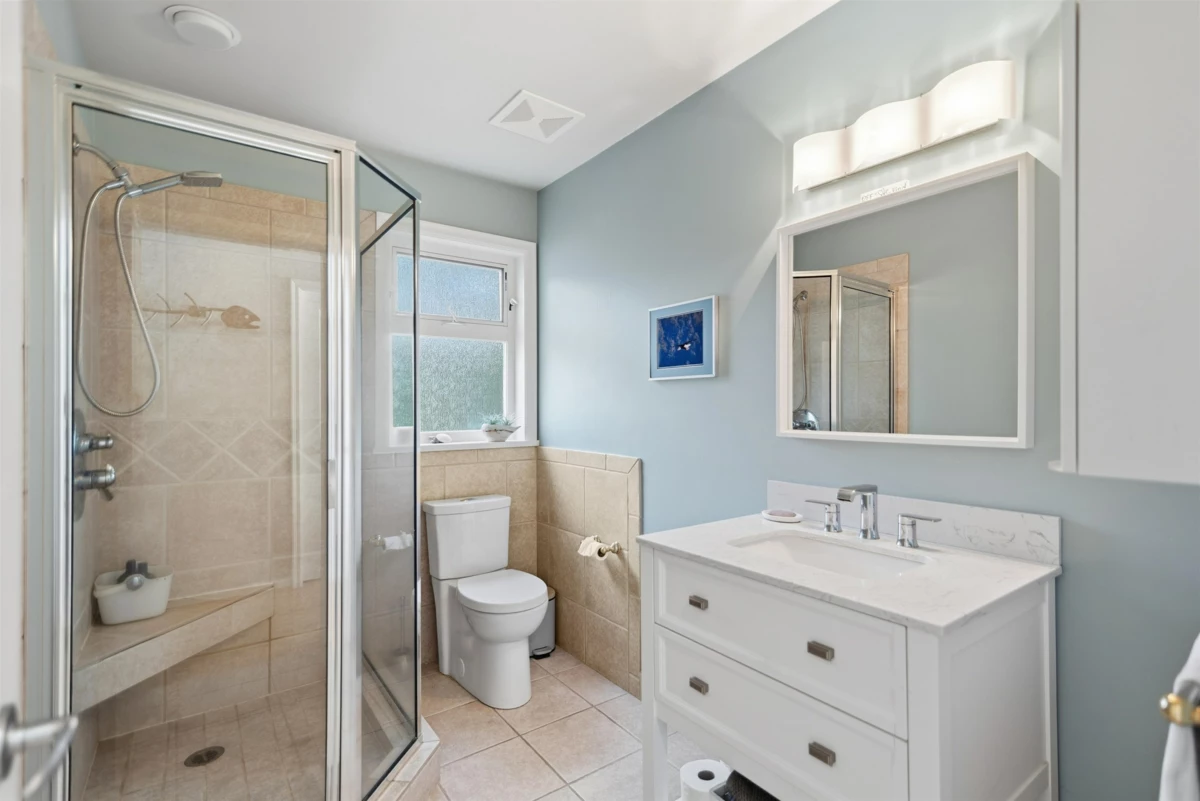 Staircase Photo of 481 Central Avenue, Gibsons, BC